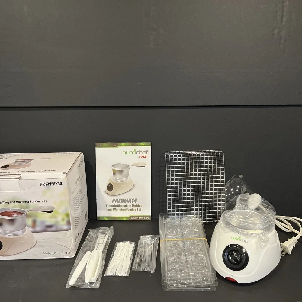 NutriChef Electric Chocolate Melting Warming Fondue Set White PKFNMK14